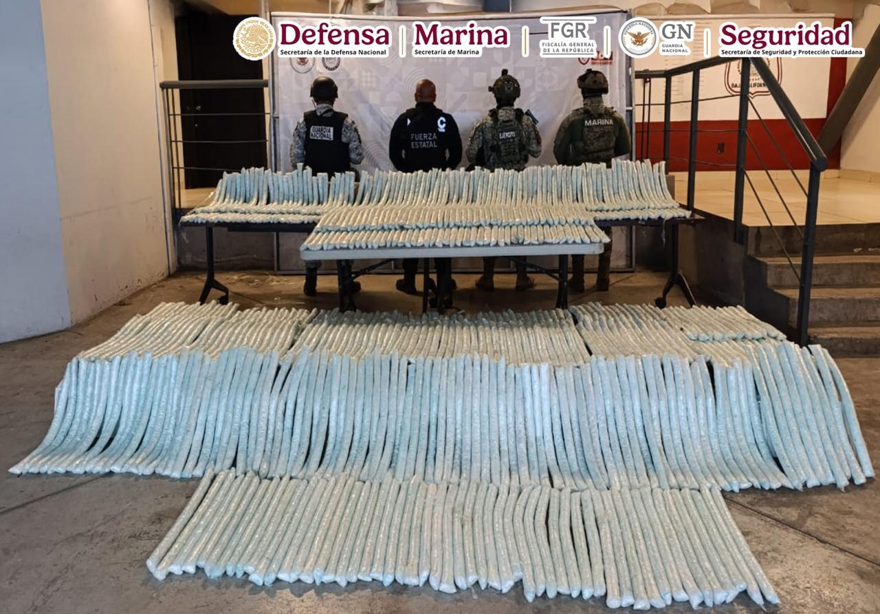 En Baja California, se aseguraron cerca de 300 kilos de metanfetamina ocultos en un vehículo de carga